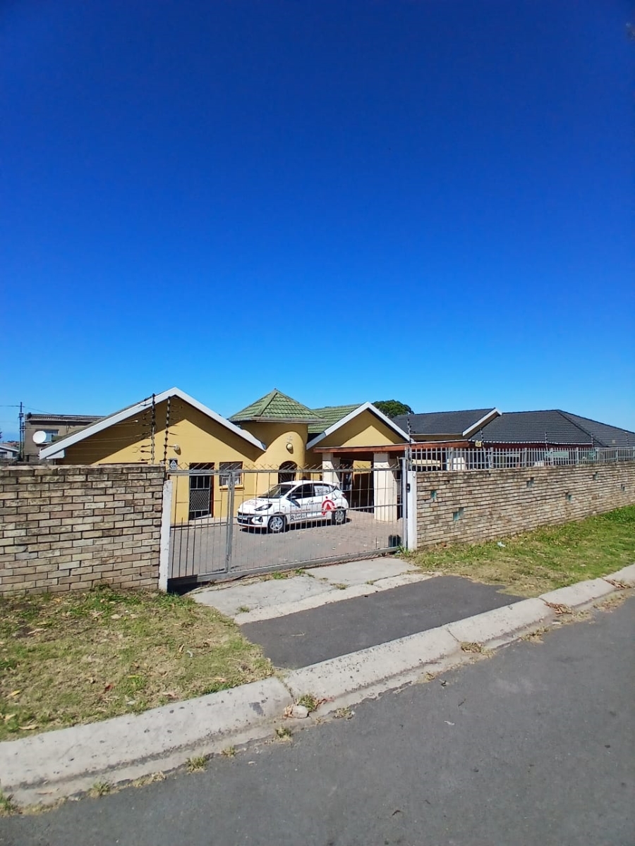 4 Bedroom Property for Sale in Amalinda Eastern Cape